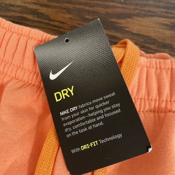 Nike Womens Sweat Shorts XL Orange CU5077-895 Knee Length 9.5” Inseam Drawstring - Picture 2 of 8